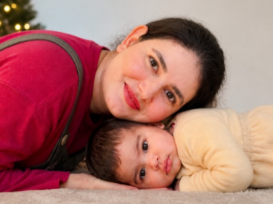 A mothe and her child